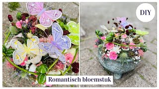 DIY Romantisch sterk gestoken bloemstuk 🦋🌸🐚 Cursus Bloemschikken 169  Carlein Tukkers [upl. by Nevin]