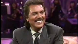 Engelbert Humperdinck in an interview with Rick Deewmv [upl. by Angie993]