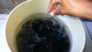 Soaking Kanekalon Hair Removing Alkaline Base off of braiding hair [upl. by Erina]