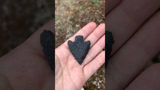 Knapping Basalt flintknapping outdoorskills primitiveskills basalt geology rocks primitive [upl. by Lenneuq]