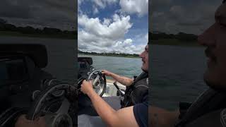 Acelerando BASS com 250HP motordepopa bassboats motor [upl. by Sibie320]