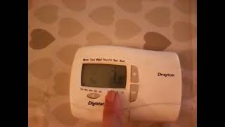 How to Drayton digistat 2rf holiday mode turn off on [upl. by Keith683]