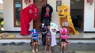 Rama Beli Barongsai Yang Kecil Kecil [upl. by Amlez919]