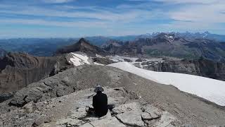 Le Sommet des Diablerets randonnée glaciaire en dessus des Diablerets [upl. by Ardnazil208]