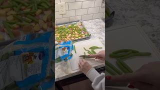 sheet pan meal for the win on a long week night dinner cookwithme cooking vlog mom dailyvlog [upl. by Bollinger750]