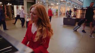 Freya Ridings  Dancing In A Hurricane live from Kings Cross Station 🥰 [upl. by Jasen]