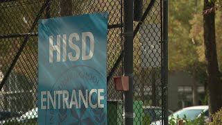 HISD teachers have complaints just two days into new school year [upl. by Helsie563]