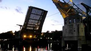 Jefferson Street Bascule Bridge Opening And Closing [upl. by Noillimaxam]