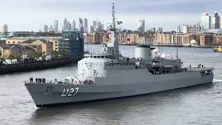 Brazilian Navy NE Brasil U27 training vessel Example of how they turn ships at Rotherhithe [upl. by Bernie]