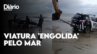 Viatura do PM é engolida pelo mar na Praia de Flecheiras [upl. by Anyad]