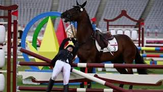 German Kim Raisner Kim Raisner horse punching video  Kim Raisner Pentathlon coach [upl. by Rebane]