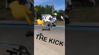 HOW TO TAILWHIP IN 15 SECONDS shorts scootertricks tailwhip [upl. by Funch]