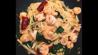 Delicious Shrimps Pasta with Spinach [upl. by Ahsiri325]