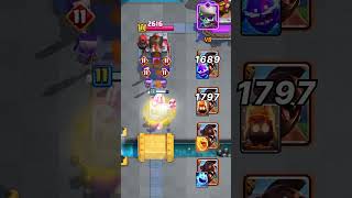 Hog Rider With Spirit Combo Damage Against Evo Larry [upl. by Gierc953]