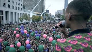 Stromae live à Montréal  Papaoutai [upl. by Gwenneth784]