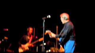 Glen Campbell  Wichita Lineman LIVE 112712 Seattle [upl. by Nathalia]