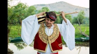 Agron Pllumaj Maestro  Melodi virtuoze me çifteli kushtuar Tomë Bojaj  Albanian Folk  2006 [upl. by Cal]