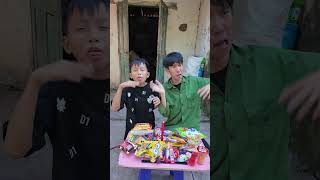 Sinh nhật có mùi thối  Birthday smells rotten shorts [upl. by Lundquist]