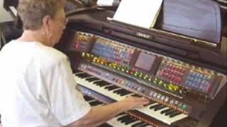 Marilyn Speedy hobby organist Lowrey Legend organ 3 excitings songs [upl. by Erej]