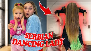 ERIKA CREDE DI ESSERE LA SERBIAN DANCING LADY E FA SPAVENTARE VANESSA 😱 [upl. by Nata]