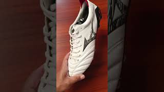 mizuno morelia neo 4 elite japan vs fake mizuno mizunomorelia footballboots footballskills [upl. by Gorlin]