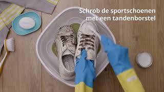 Sportschoenen schoonmaken  Cleanipedia [upl. by Nairrot]