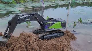 How to turn RC Construction Worker Solo  Excavators advanced tip and trick working [upl. by Eidnarb]