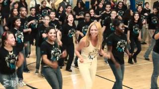 Beyonce surprises students  Lets Move Flash Workout for New York City [upl. by Deirdra]