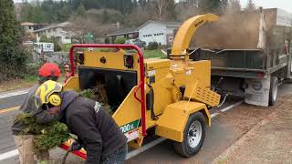 Demo 2021 Vermeer BC1000XL Chipper [upl. by Sakmar193]