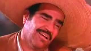 Vicente Fernández  Que de raro tiene 2003 [upl. by Nahseez668]