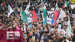 Manifestación en Roma Italia contra el matrimonio homosexual Kimberly Armengol [upl. by Alathia]