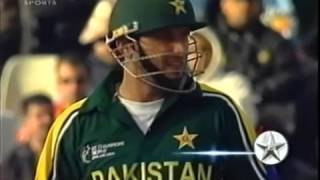 Shahid Afridi 25 12 Balls vs India 2004 ICC Champions Trophy [upl. by Akinal]