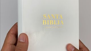 Biblia Letra Grande Reina Valera 1960 Blanca Tamaño Manual 12 pts [upl. by Macguiness]