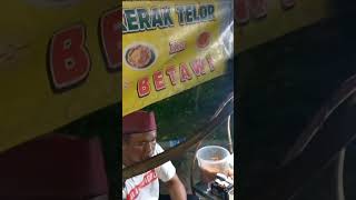 Beli Kerak telor Betawi di ALUN² CILEGON [upl. by Mychal40]