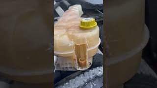 Quick Fix for Coolant tank sensor problem on Freightliner amp Volvo UZB Truckers in USA [upl. by Annawit]