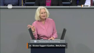 IRRSINN GRÜNINNEN  KIRSTEN KAPPERTGONTHER  GRÜNE  IM DT BUNDESTAG IN BERLIN [upl. by Haggerty601]