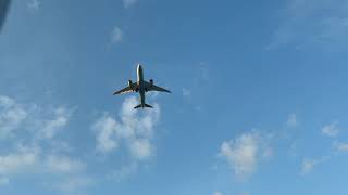 Close Encounter Capturing a LowFlying Plane Near Toronto [upl. by Finkelstein219]