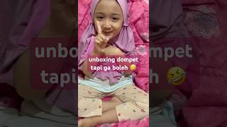 Raisya ga boleh unboxing dompet shortvideo funny comedy lucu cute [upl. by Animehliw]