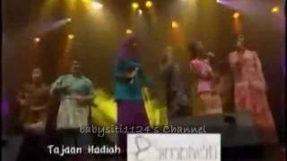 Dato Siti Nurhaliza amp IK3  Anugerah Aidilfitri live [upl. by Tychon]