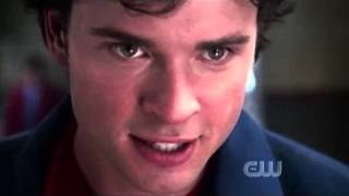 Smallville Clark Vs Bizzaro fight scene [upl. by Duval413]