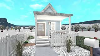 Coastal Home 7K Bloxburg Roblox  Cheap  1 story [upl. by Sullivan654]