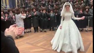 Choson Kallah Dance In Bobov [upl. by Trefor]