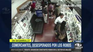 Video de forma descarada delincuentes roban en Unilago  8 de Abril de 2014 [upl. by Salvatore]