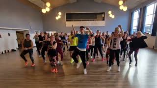 Zumba fitness  El Mambo  Kiko Rivera [upl. by Nnylamme]