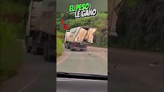 miles de kilos de carne perdida camion Truckshorts shorts trailershorts camiones [upl. by Ahsekar]