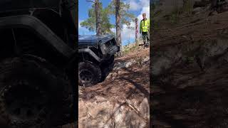 PRECISE DRIVING WITH JEEP CHEROKEE ON THE ROCKS 4x4offroading offroadtrial offroad offroading [upl. by Jarin612]