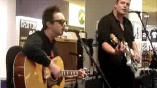 Glasvegas  HMV Glasgow Signing Be My baby [upl. by Anwadal]