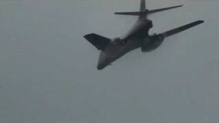 B1B fly by Farnborough 2008 [upl. by Anifares818]