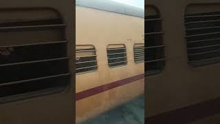 tejas rajdhani vs mussoorie express train rajdhani mussoorie speed battle [upl. by Nolrev]