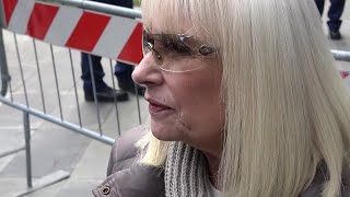 Addio a Frizzi Raffaella Carrà quotLa sua televisione elegante sta scomparendoquot [upl. by Nika]